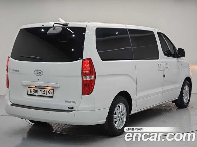 Hyundai Grand Starex Van 3-Seater LPi Smart 2019 — фото 4