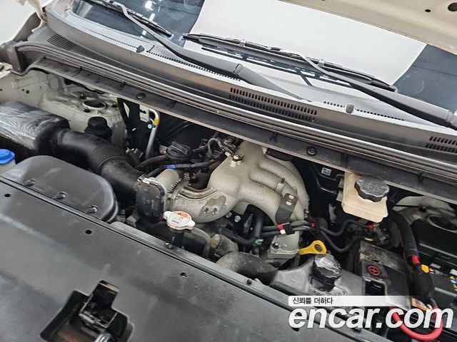 Hyundai Grand Starex Van 3-Seater LPi Smart 2019 — фото 5