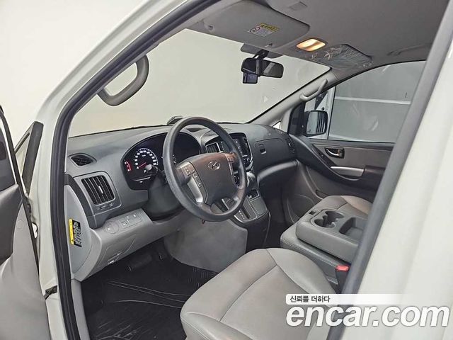 Hyundai Grand Starex Van 3-Seater LPi Smart 2019 — фото 7