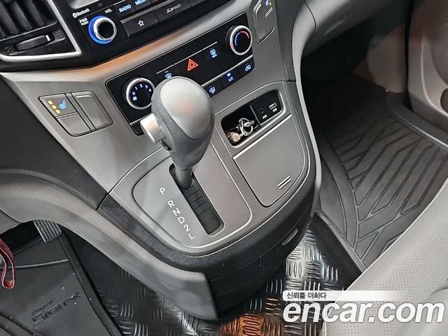 Hyundai Grand Starex Van 3-Seater LPi Smart 2019 — фото 8