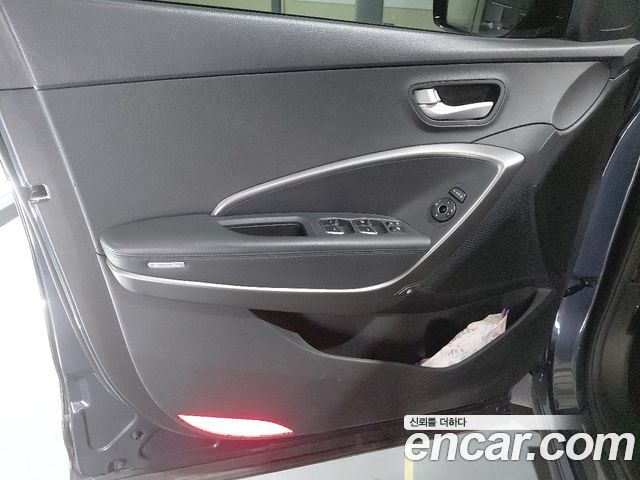 Hyundai Santa Fe (DM) Diesel(e-VGT) 2.0 2WD Premium 2015 — фото 15
