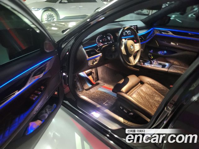 BMW 7 Series (G11) 730d xDrive M Sport 2021 — фото 6