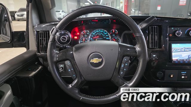 Chevrolet Express Van 6.0 2019 — фото 13