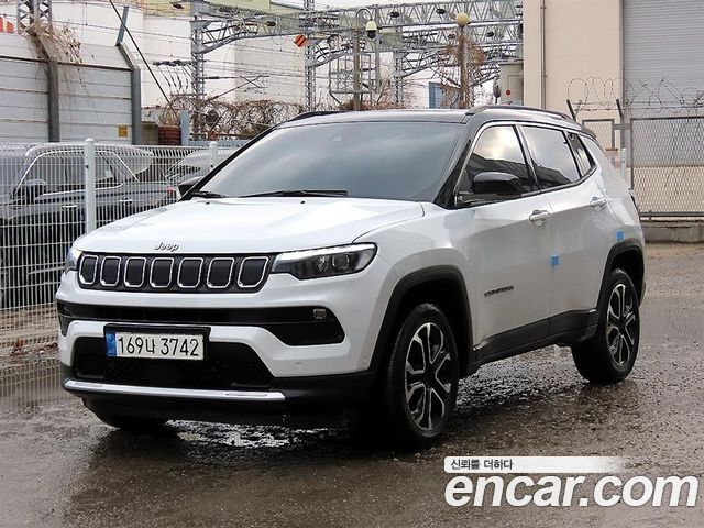 Jeep Compass (II) 2.4 Limitied AWD 2022 — фото 2