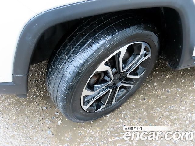 Jeep Compass (II) 2.4 Limitied AWD 2022 — фото 24