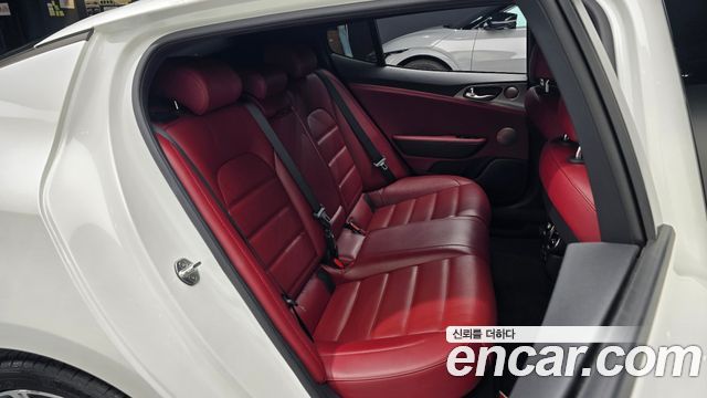 Kia Stinger 3.3 Turbo AWD GT 2018 — фото 26