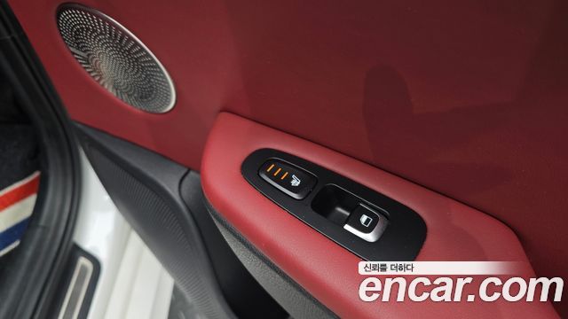 Kia Stinger 3.3 Turbo AWD GT 2018 — фото 35