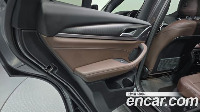 BMW X4 (G02) xDrive20i M Sport 2023 — фото 25