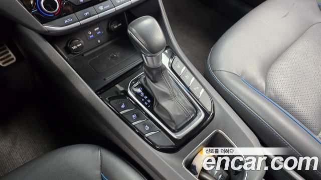 Hyundai Ioniq Hybrid Q 2016 — фото 9