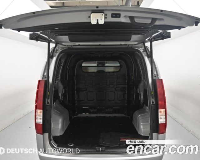 Hyundai Staria L3.5 Cargo 5-Seater Modern 2024 — фото 23