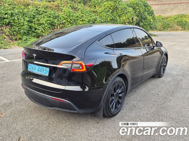 Tesla Model Y Long Range AWD 2021 — фото 2