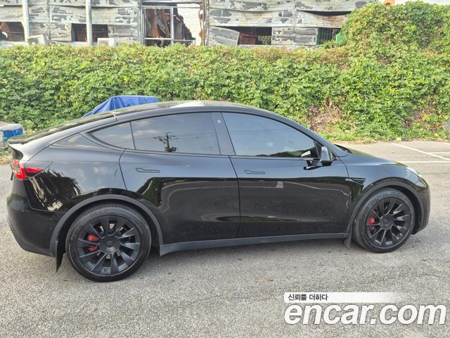 Tesla Model Y Long Range AWD 2021 — фото 5