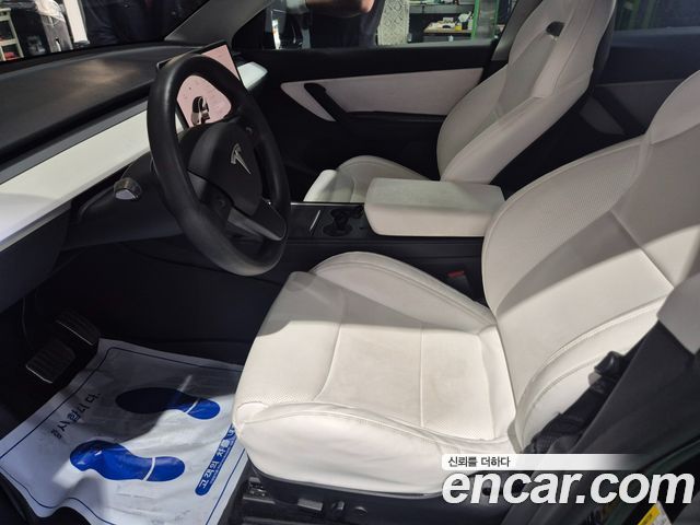 Tesla Model Y Long Range AWD 2021 — фото 10