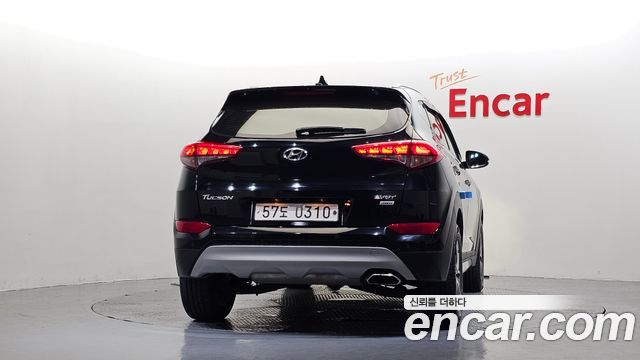 Hyundai Tucson Diesel 1.7 2WD Premium 2017 — фото 4