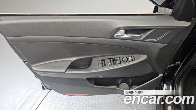 Hyundai Tucson Diesel 1.7 2WD Premium 2017 — фото 24