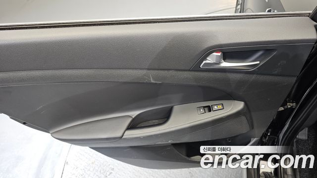Hyundai Tucson Diesel 1.7 2WD Premium 2017 — фото 25