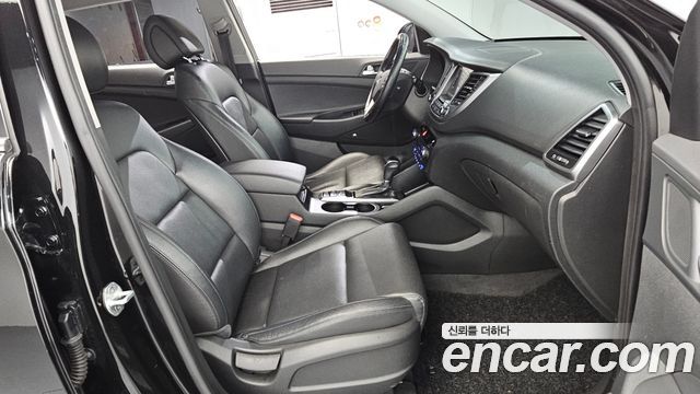Hyundai Tucson Diesel 1.7 2WD Premium 2017 — фото 26