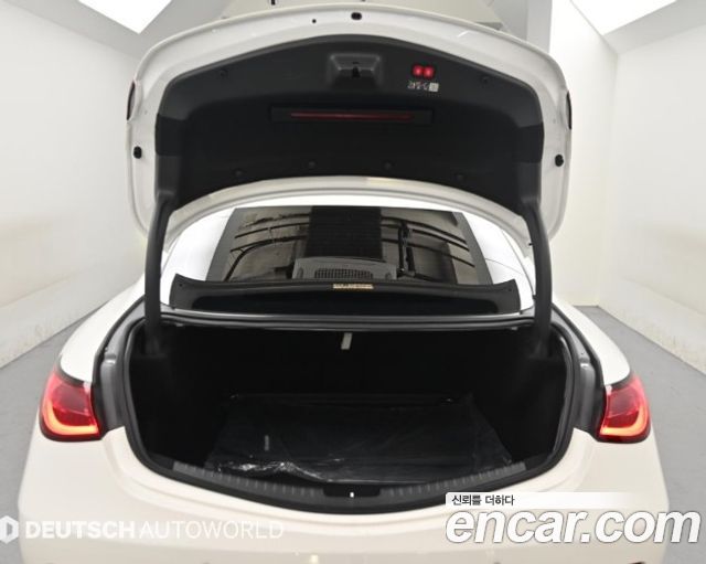 Mercedes-Benz CLE-Class (C236) CLE200 Coupe 2024 — фото 23