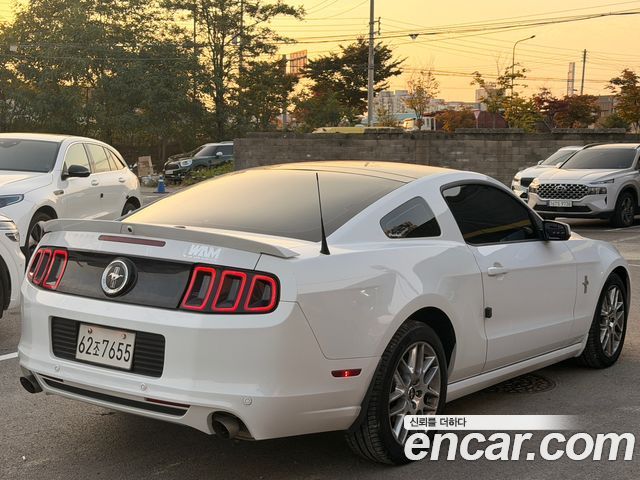 Ford Mustang Coupe 2014 — фото 5