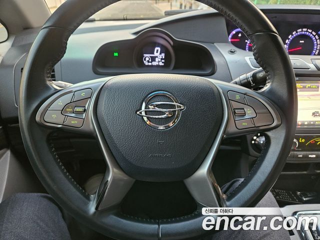 KG Mobility (SsangYong) Korando Turismo 4WD TX 9-seater 2016 — фото 6