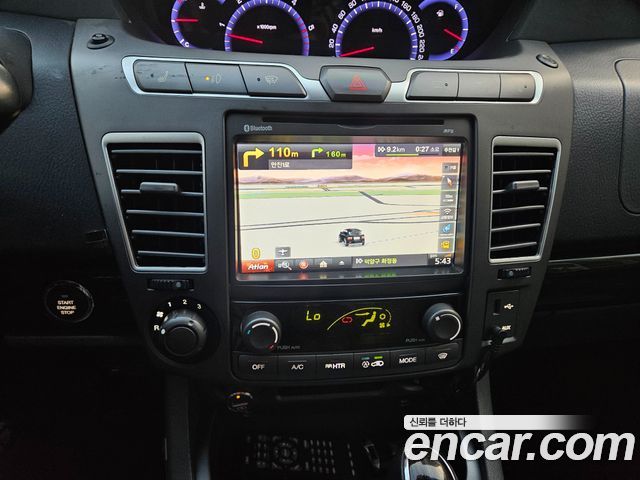 KG Mobility (SsangYong) Korando Turismo 4WD TX 9-seater 2016 — фото 8