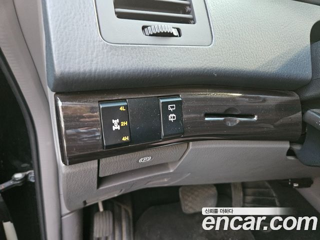 KG Mobility (SsangYong) Korando Turismo 4WD TX 9-seater 2016 — фото 15