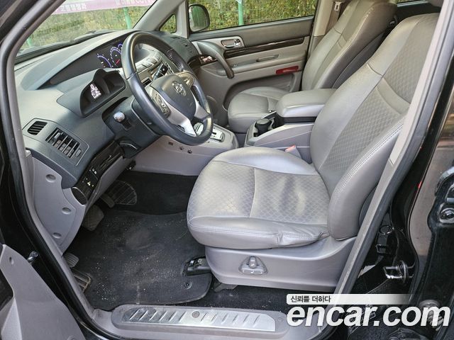 KG Mobility (SsangYong) Korando Turismo 4WD TX 9-seater 2016 — фото 18