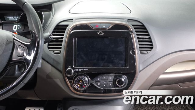 Renault Korea QM3 RE Signature 2016 — фото 14