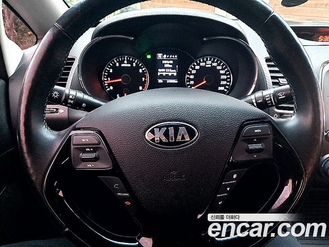 Kia K3 Trendy Style 2017 — фото 9