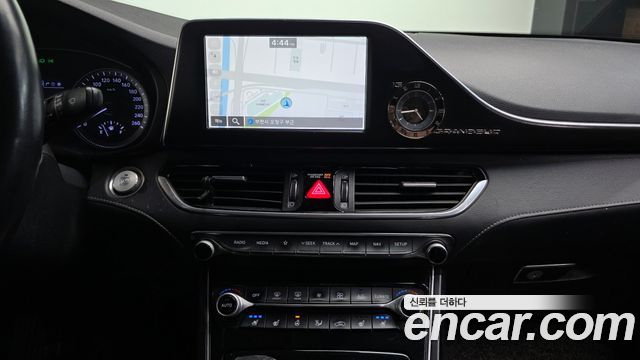 Hyundai Grandeur (IG) 3.0 LPi Dsabled Person Premium Special 2018 — фото 14