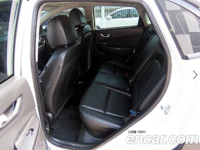 Hyundai Kona Gasoline 2.0 2WD Smart 2022 — фото 5