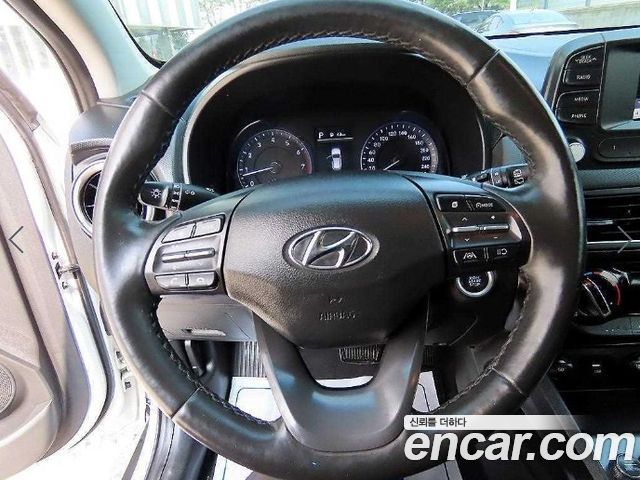 Hyundai Kona Gasoline 2.0 2WD Smart 2022 — фото 6