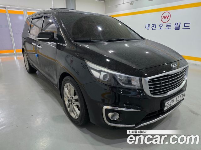 Kia Carnival 9-seater Noblesse 2015 — фото 3
