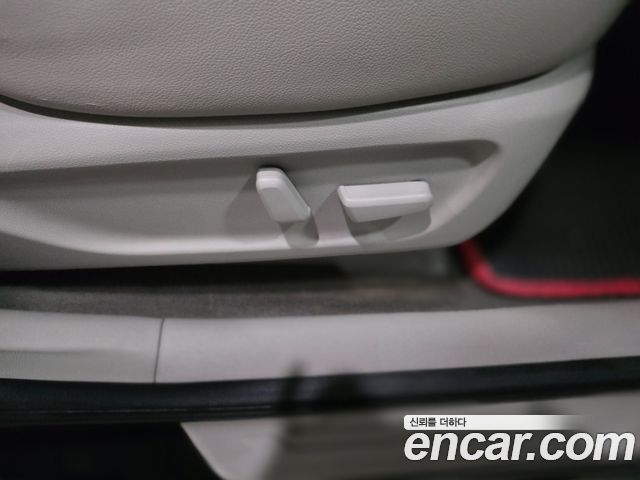 Kia Carnival 9-seater Noblesse 2015 — фото 19