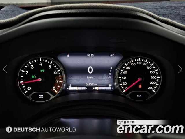Jeep Renegade 2.4 Limited 2019 — фото 8