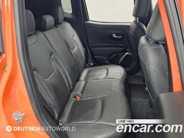 Jeep Renegade 2.4 Limited 2019 — фото 16