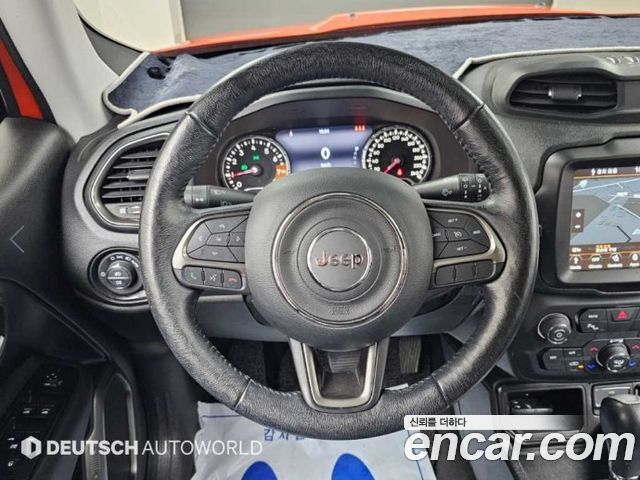 Jeep Renegade 2.4 Limited 2019 — фото 17
