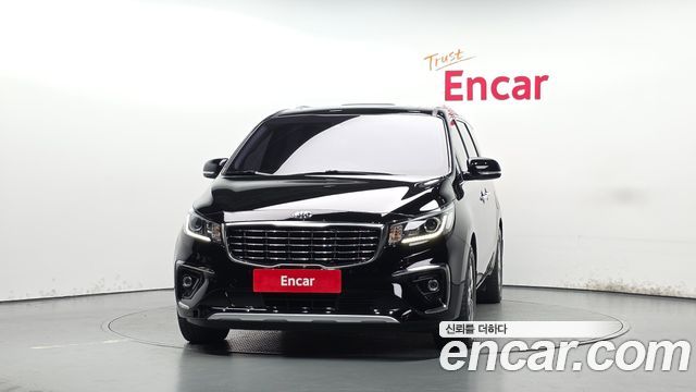 Kia Carnival 9-Seater Prstige 2019 — фото 3