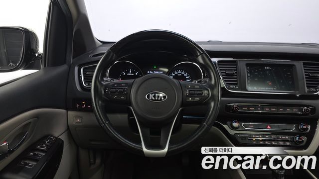Kia Carnival 9-Seater Prstige 2019 — фото 14
