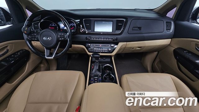 Kia Carnival 9-Seater Prstige 2019 — фото 7