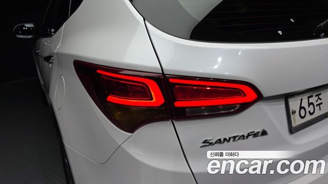 Hyundai Santa Fe The Prime Diesel 2.0 2WD Value Plus 2018 — фото 23