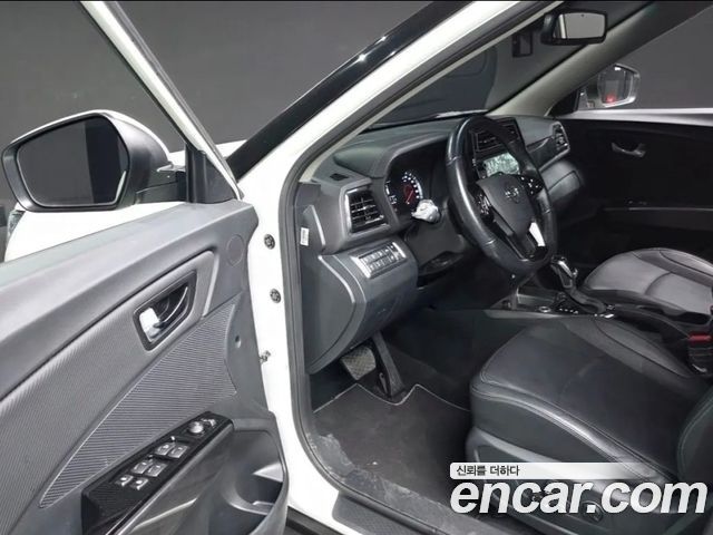 KG Mobility (SsangYong) Very New Tivoli Gasoline 1.5 2WD V3 2022 — фото 5