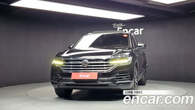 Volkswagen Touareg (III) 3.0 TDI Premium 2020 — фото 3