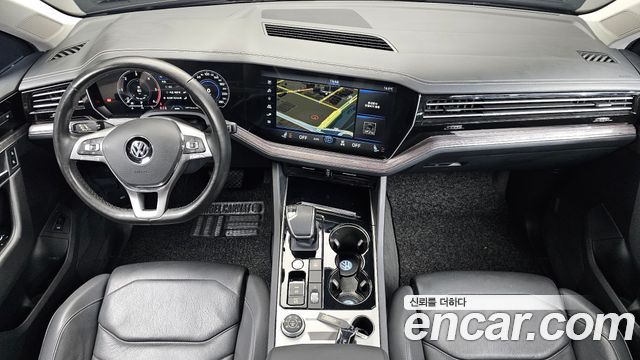 Volkswagen Touareg (III) 3.0 TDI Premium 2020 — фото 7