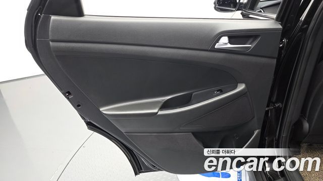 Hyundai Tucson Diesel 2.0 2WD Modern 2018 — фото 25
