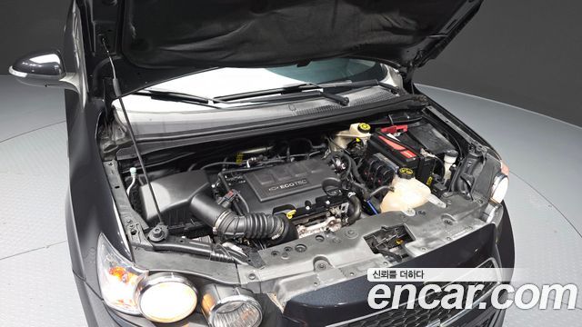 Chevrolet Aveo Hatchback 1.4 Turbo RS 2014 — фото 6