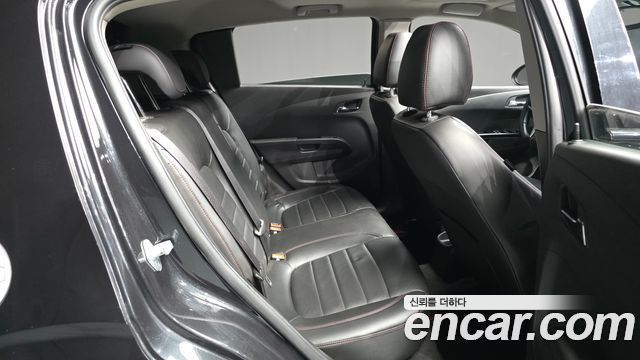 Chevrolet Aveo Hatchback 1.4 Turbo RS 2014 — фото 12