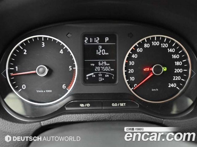 Volkswagen Polo 1.6 TDI R-Line 5th 2014 — фото 8