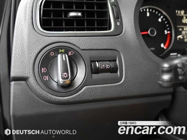 Volkswagen Polo 1.6 TDI R-Line 5th 2014 — фото 20