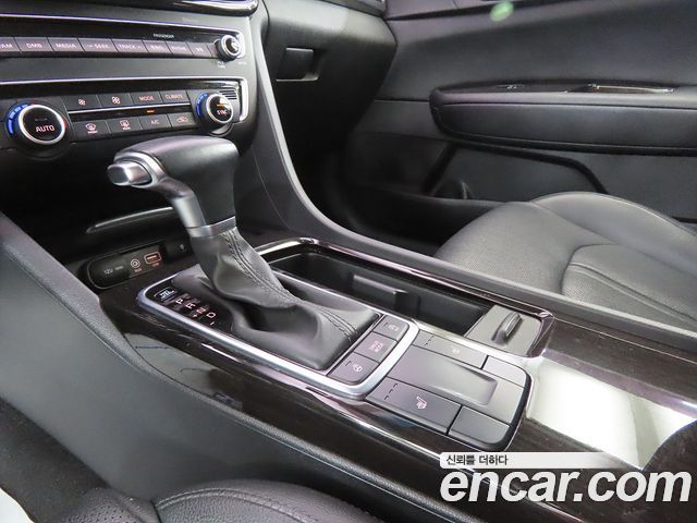 Kia K5 (II) 1.7 Diesel MX Prestige 2016 — фото 15
